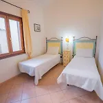 Apartment Baia Sant Anna Con Piscina