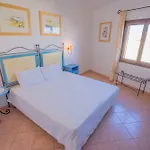 Apartman Baia Sant Anna Con Piscina Tanaunella