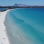Baia Sant Anna Con Piscina Apartman Tanaunella