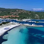 Baia Sant Anna Con Piscina Apartment Tanaunella