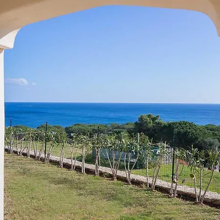 Baia Sant Anna Con Piscina