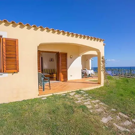 Baia Sant Anna Con Piscina Lägenhet Tanaunella
