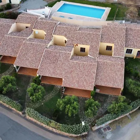 Baia Sant Anna Con Piscina Apartment