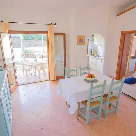 Baia Sant Anna Con Piscina Apartment *