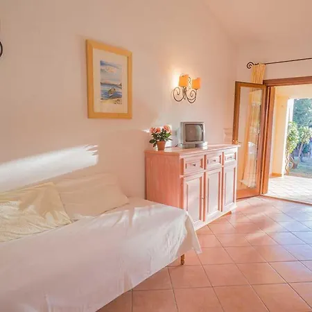 Baia Sant Anna Con Piscina Apartamento Tanaunella