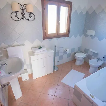Baia Sant Anna Con Piscina * Tanaunella