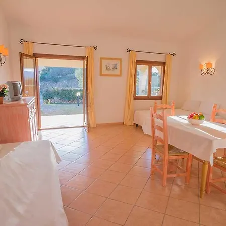 Apartamento Baia Sant Anna Con Piscina Tanaunella