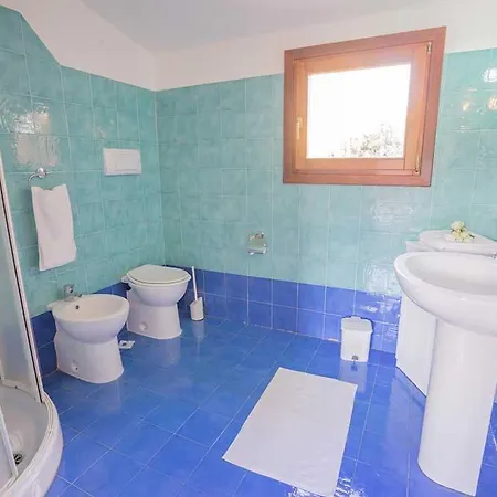 Apartamento Baia Sant Anna Con Piscina *