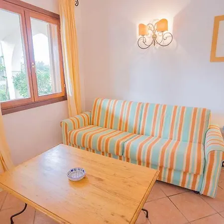 Baia Sant Anna Con Piscina Apartamento