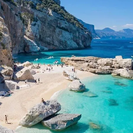 Baia Sant Anna Con Piscina