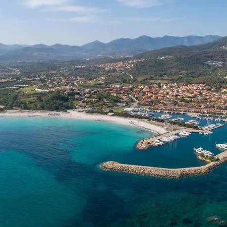 Baia Sant Anna Con Piscina Apartment Tanaunella