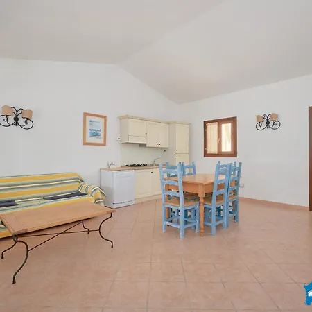 Apartment Baia Sant Anna Con Piscina Tanaunella