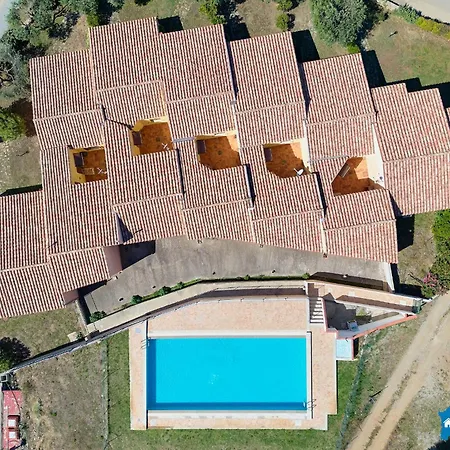 Baia Sant Anna Con Piscina Tanaunella