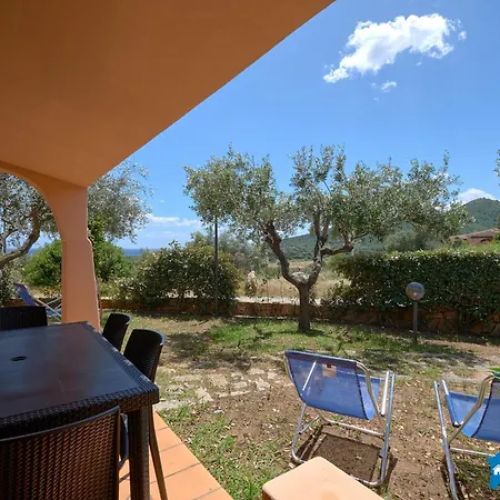 Baia Sant Anna Con Piscina Apartment Tanaunella