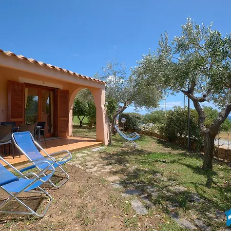 Baia Sant Anna Con Piscina Apartment