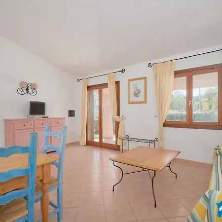 Apartment Baia Sant Anna Con Piscina *