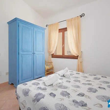 Baia Sant Anna Con Piscina Apartment *
