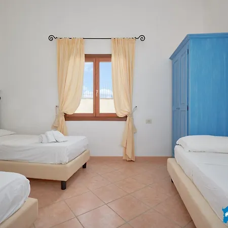 Apartment Baia Sant Anna Con Piscina *