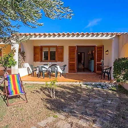 Baia Sant Anna Con Piscina Apartment