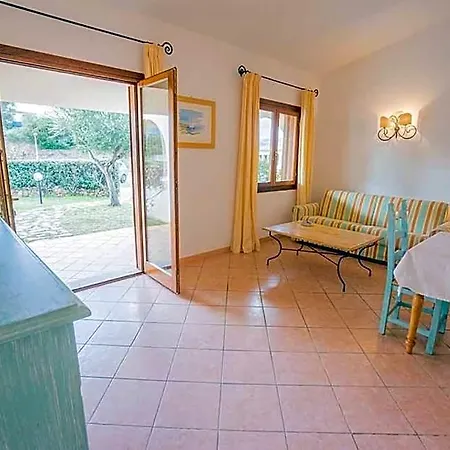 Apartament Baia Sant Anna Con Piscina