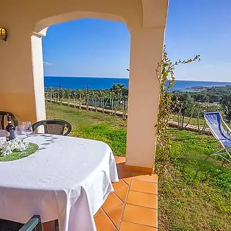 Baia Sant Anna Con Piscina