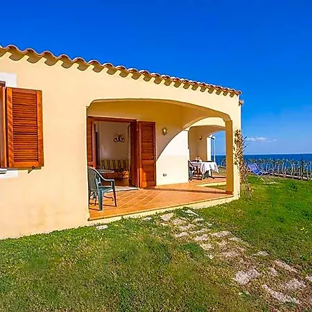Baia Sant Anna Con Piscina Apartament