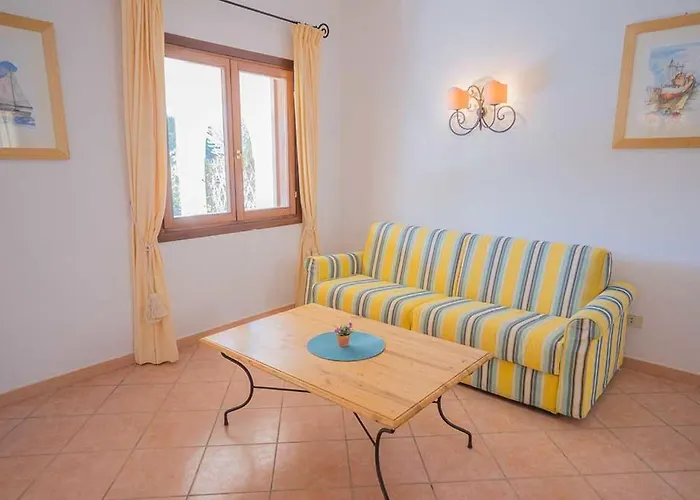 Lägenhet Baia Sant Anna Con Piscina *