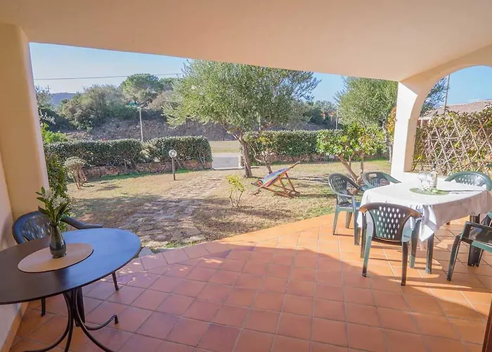 Apartman Baia Sant Anna Con Piscina Tanaunella